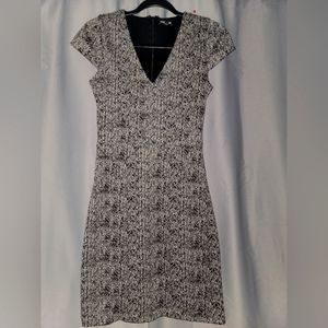 Express cap sleeve v neck sheath dress, size XS, #15229